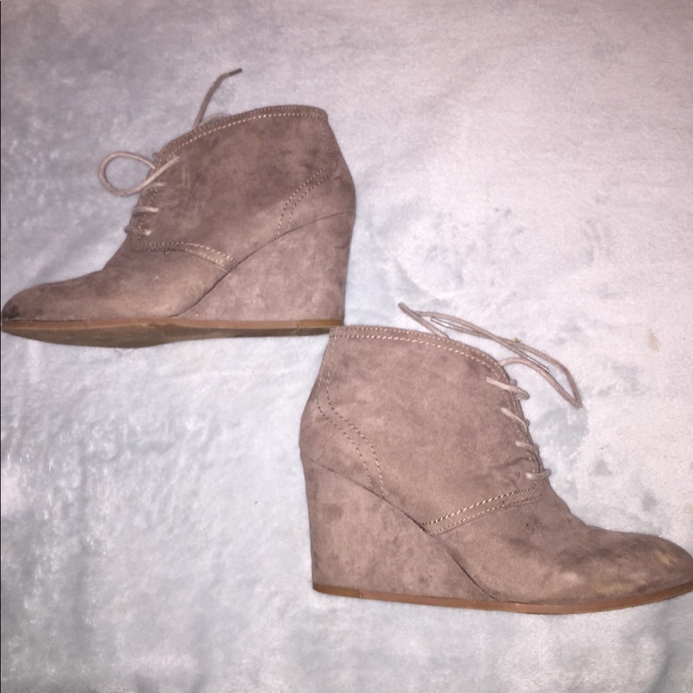 Ankle boots